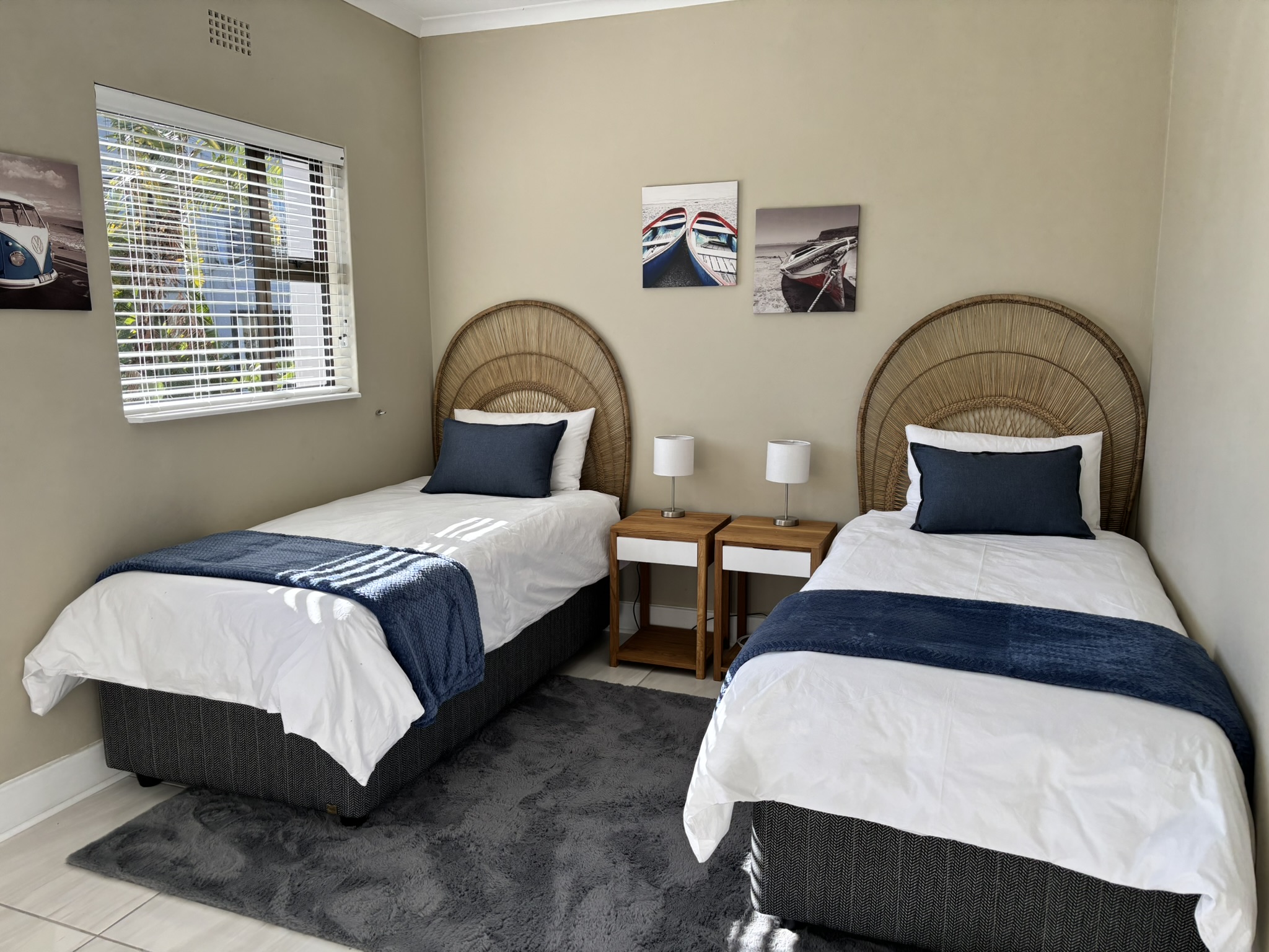 Twin bedroom with two single beds
